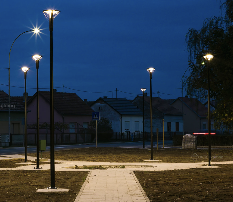 LED Post Top Lights for Urban Outdoors